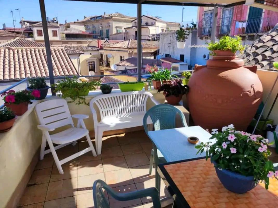 Villa Casa Zeusi à Crotone Extérieur photo